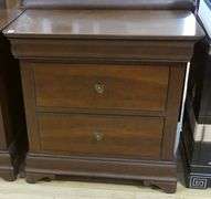 PAIR OF DURHAM FURNITURE NIGHTSTANDS