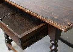 18TH CENTURY OAK TABLE