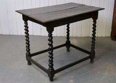 18TH CENTURY OAK TABLE