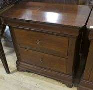 PAIR OF DURHAM FURNITURE NIGHTSTANDS