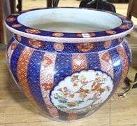 LARGE IMARI JARDINIERE