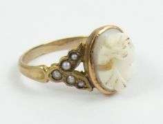 ANTIQUE GOLD RING