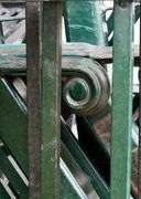 LARGE LOT OF FENCING