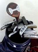 TOMMY ARMOUR GOLF BAG & CLUBS