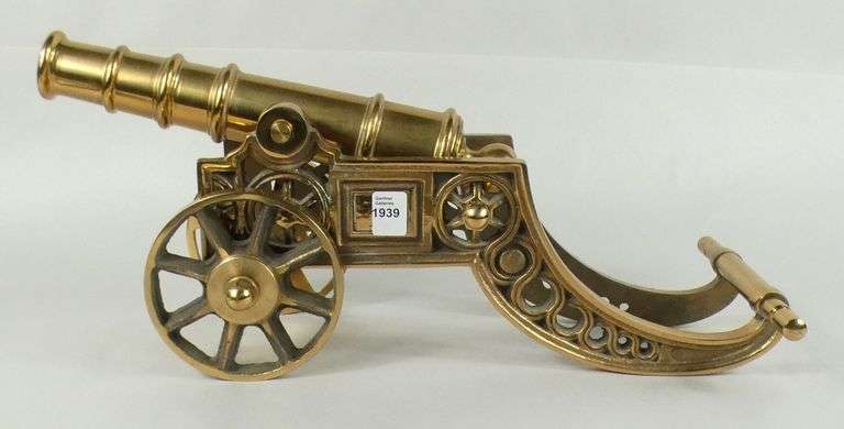 HEAVY CAST BRASS MODEL CANNON