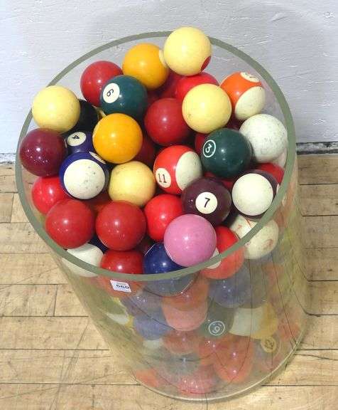LARGE VASE OF BILLIARD BALLS