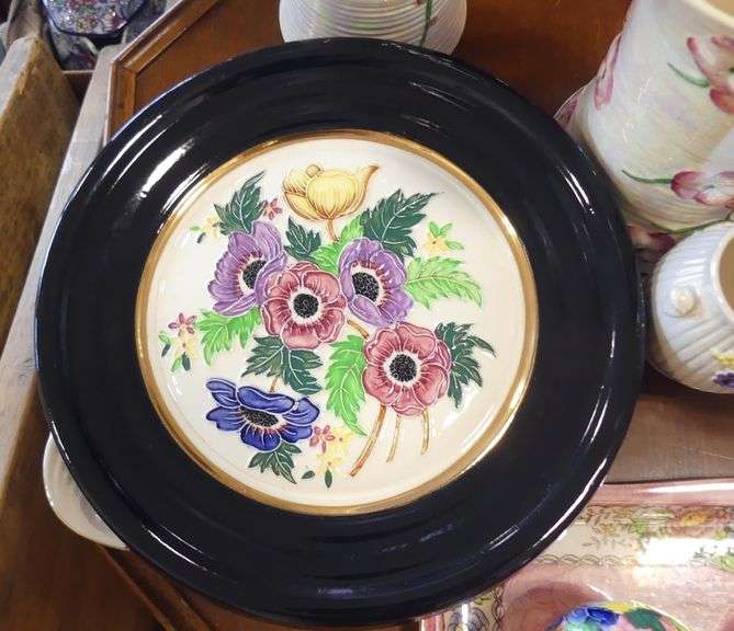 ELEVEN PIECES OF ART POTTERY