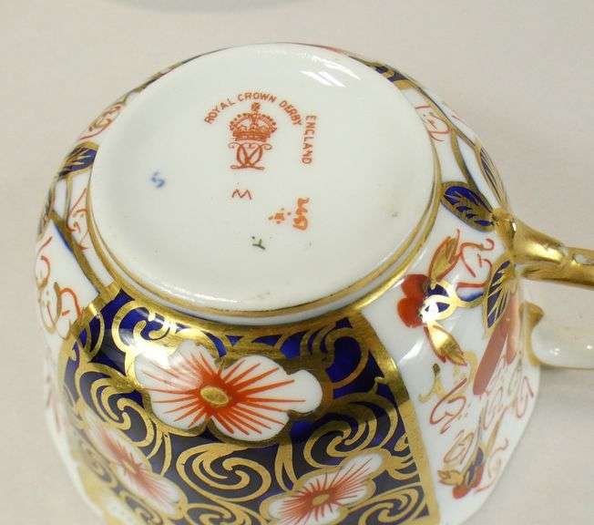 SET 12 DERBY CUPS & SAUCERS