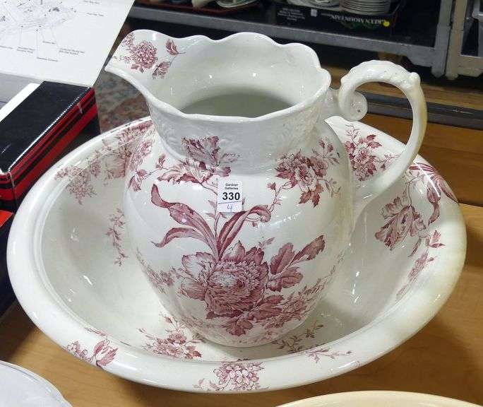 WASH SET, CHAMBER POT AND MIXING BOWL