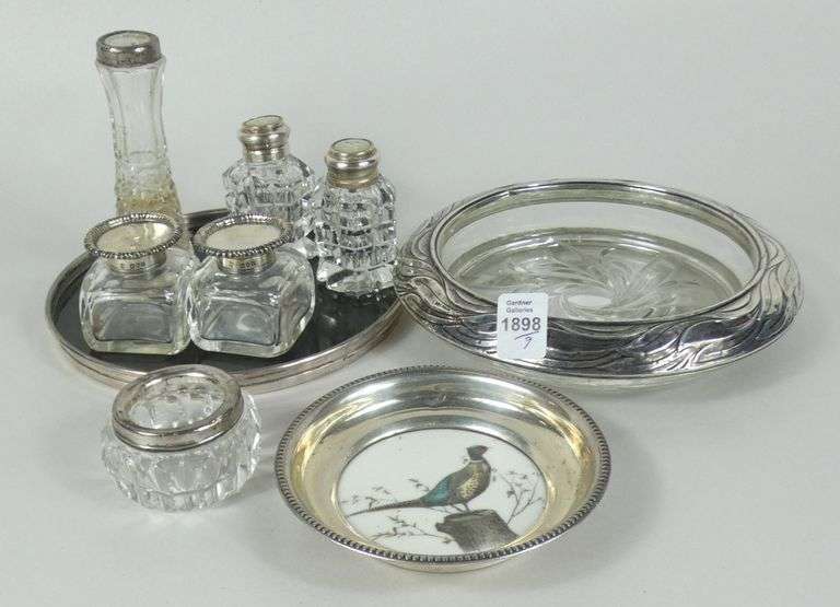 9 SILVER-MOUNTED SERVERS