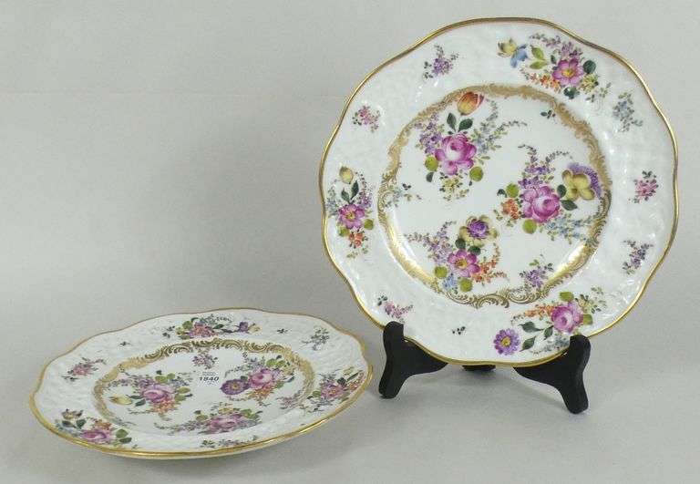 PAIR ANTIQUE GERMAN PORCELAIN PLATES