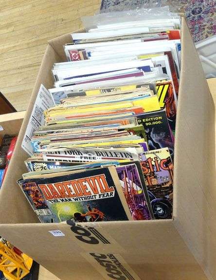 BOX LOT OF COMIC BOOKS