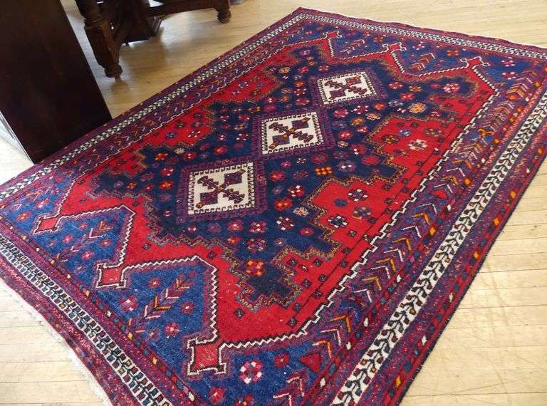 ANTIQUE PERSIAN RUG