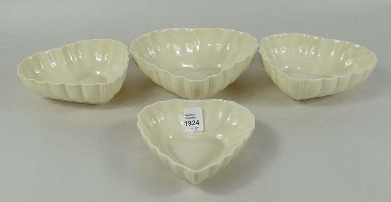 9 PIECES OF IRISH BELLEEK