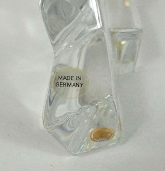 TWO WILDLIFE FIGURINES