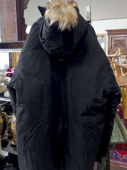 MEN'S CANADA GOOSE WINTER JACKET