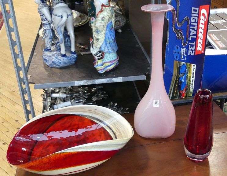 THREE PIECES OF ART GLASS