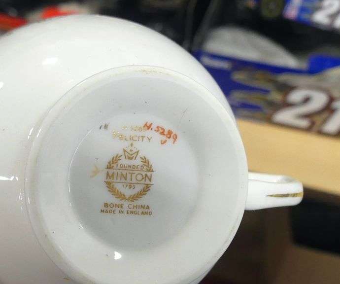 MINTON "FELICITY" DINNERWARE