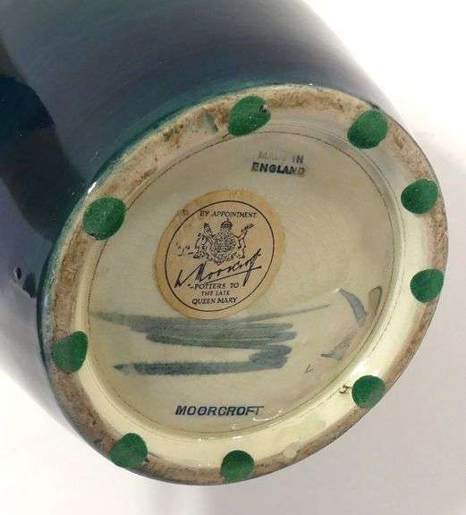 LARGE MOORCROFT "DAHLIA" VASE