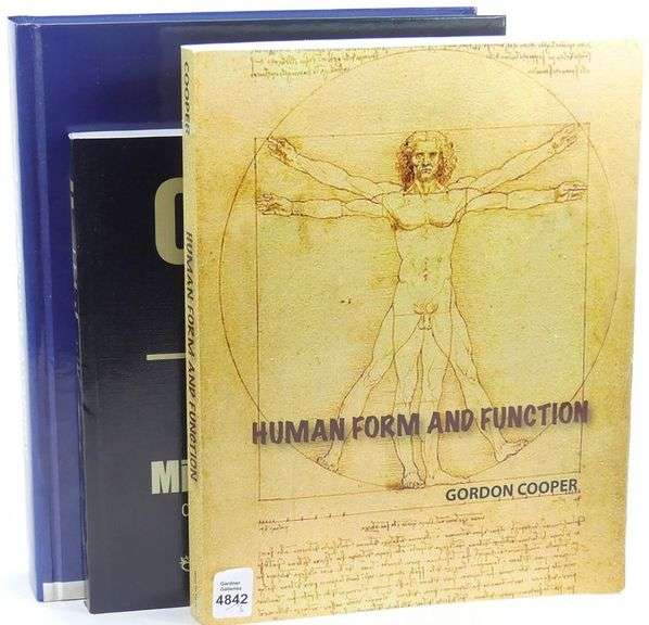 ANATOMY & HEALTH BOOKS