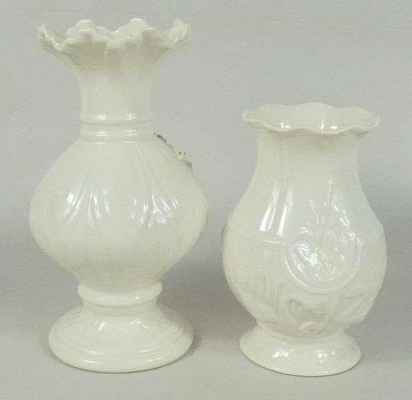 2 IRISH BELLEEK VASES