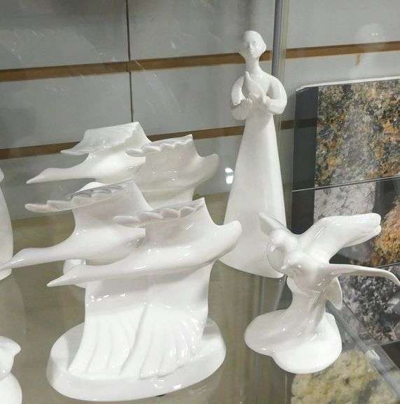 SIX ROYAL DOULTON IMAGES FIGURINES