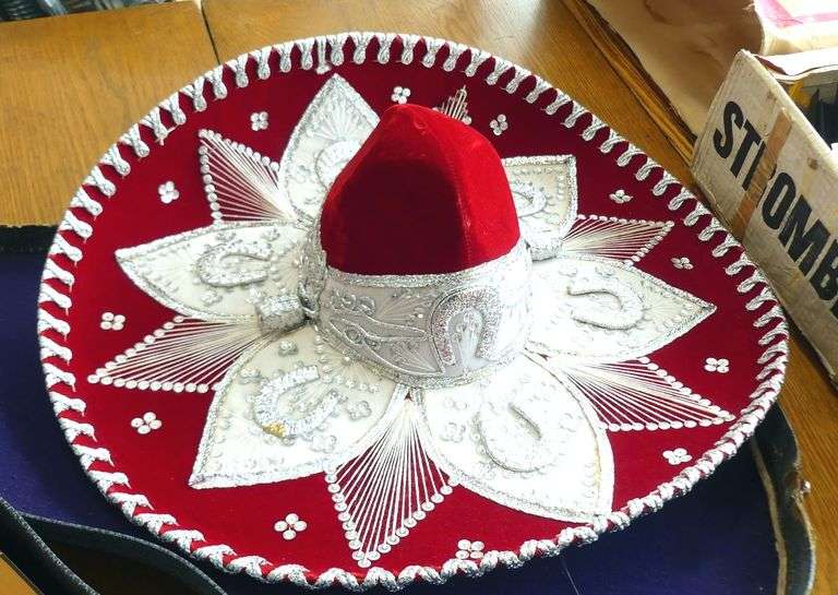 ACOUSTIC GUITAR AND SOMBRERO