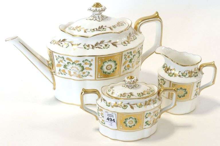 ROYAL CROWN DERBY "GREEN DERBY PANEL" TEA SET