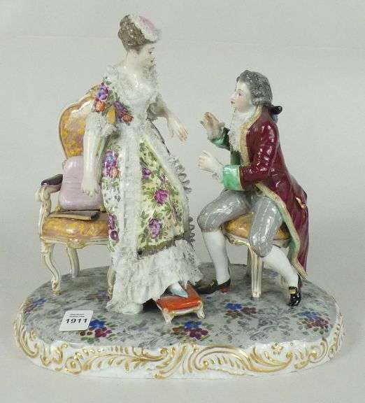 ANTIQUE DRESDEN FIGURE GROUP