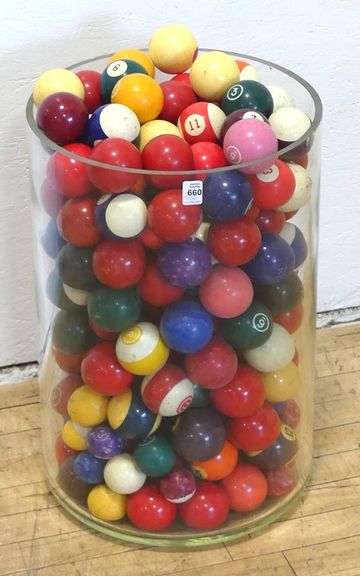 LARGE VASE OF BILLIARD BALLS