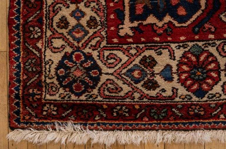 BAKHTIARI RUG