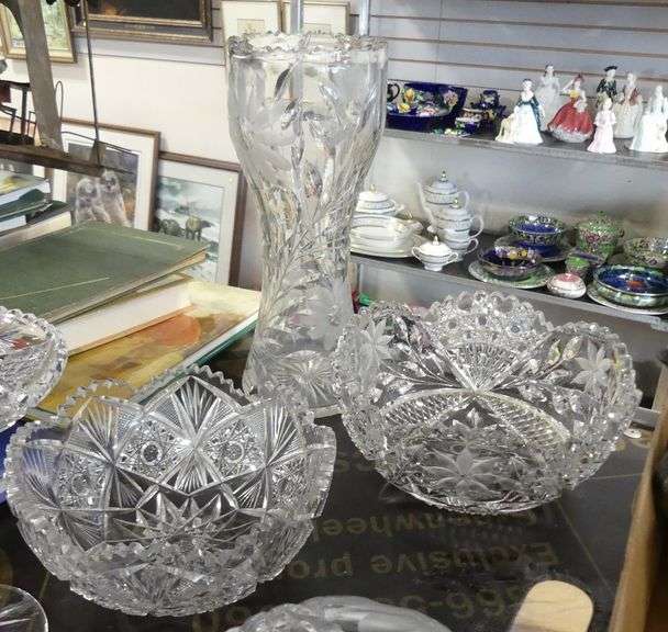 FIVE PIECES OF CUT CRYSTAL