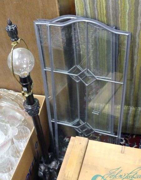 STEREOS, PRINT, LAMP, CRATE AND WINDOWS