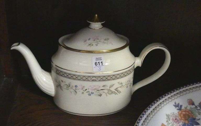 KAISER, MINTON AND ROYAL CROWN DERBY