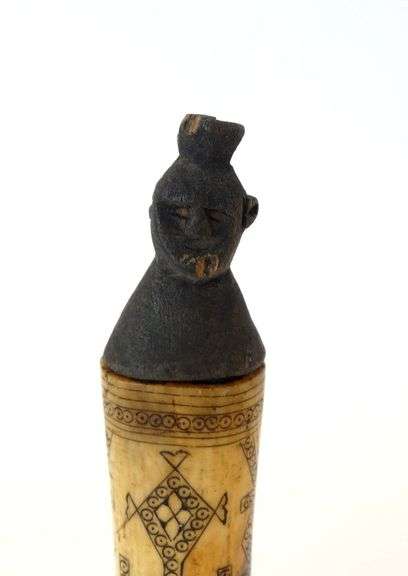 DAYAK SHAMAN CEREMONIAL CONTAINER