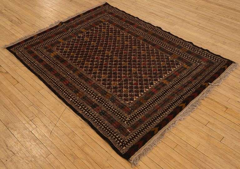 KILIM RUG