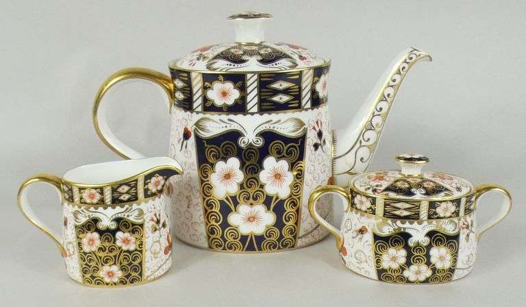 DERBY THREE-PIECE SERVICE