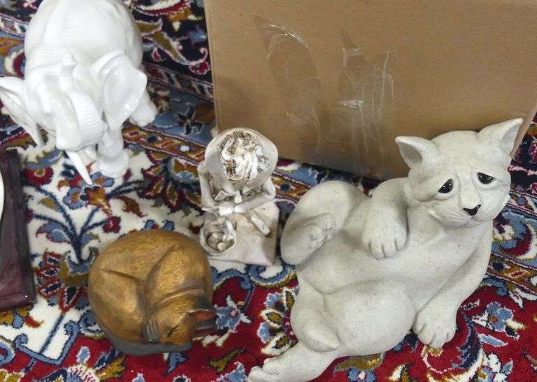 BOX LOT OF FIGURINES