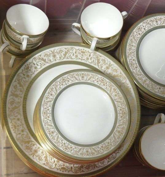 MINTON "ARAGON" DINNERWARE