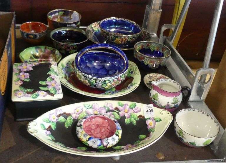 FIFTEEN PIECES OF MALING POTTERY