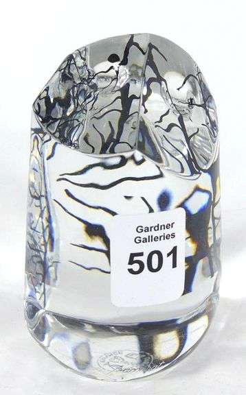 BACCARAT CRYSTAL PAPERWEIGHT