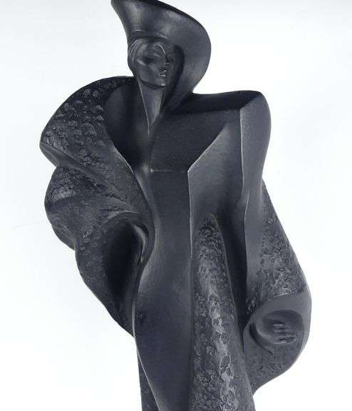 LARGE ART DECO-STYLE SCULPTURE