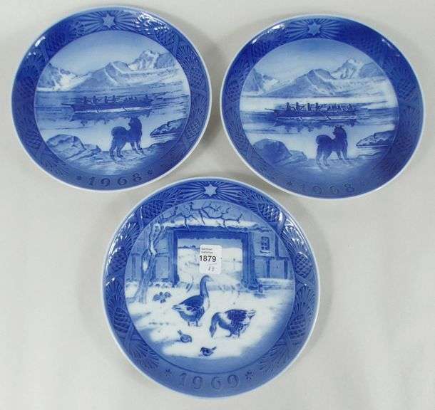 18 ROYAL COPENHAGEN PLATES