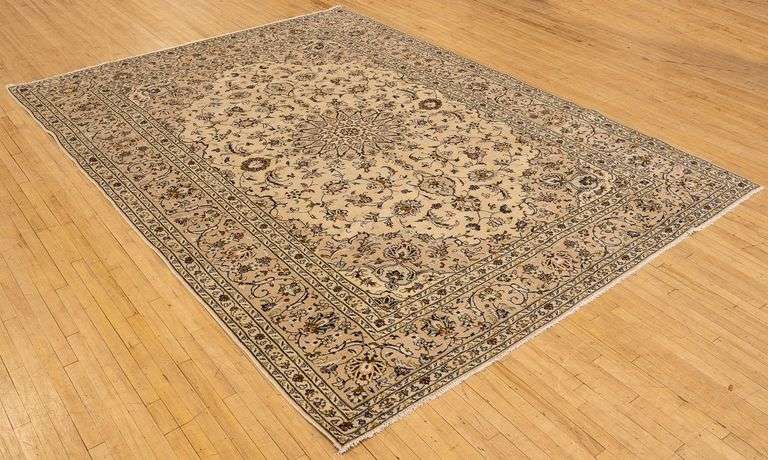 WHITE KASHAN CARPET