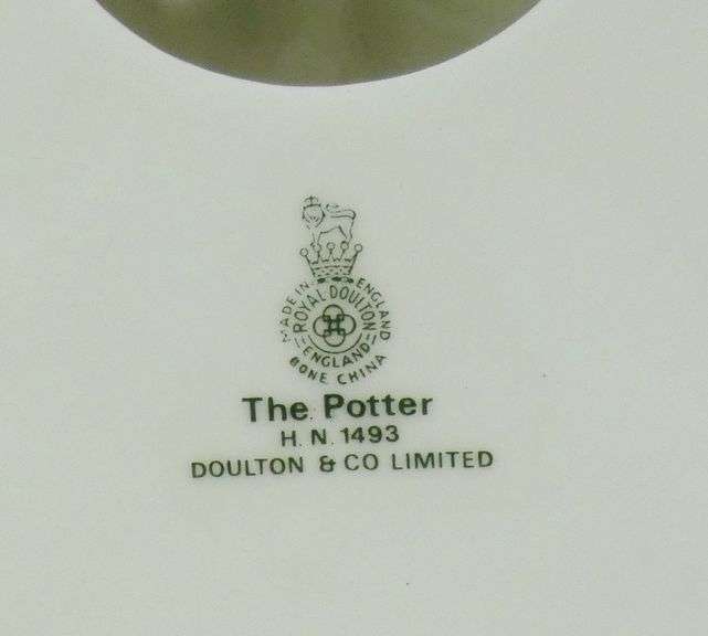 DOULTON "THE POTTER"