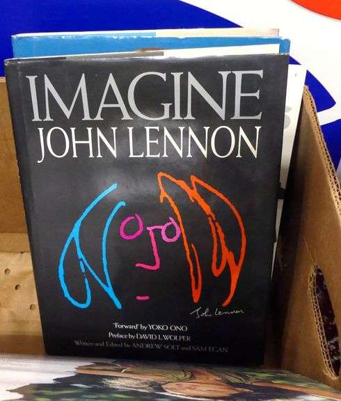 BOX LOT OF RECORDS AND BOOKS