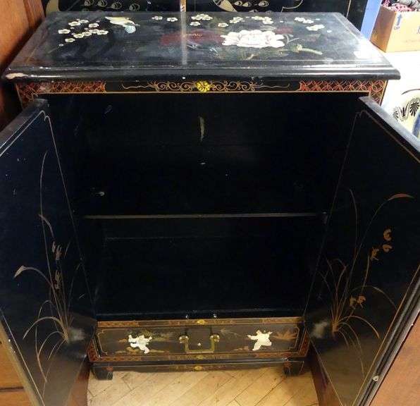 ASIAN LACQUER BAR CABINET