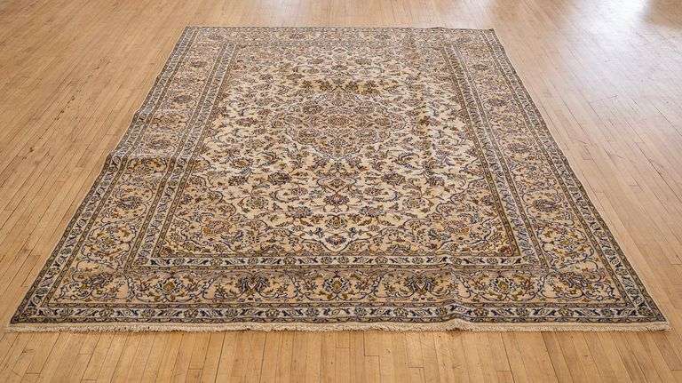 WHITE KASHAN CARPET