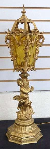 GILDED METAL TABLE LAMP