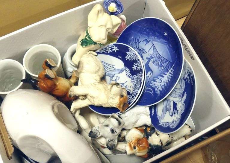 BOX LOT OF FIGURINES, PLATES, ETC.